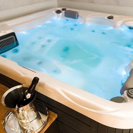 Jacuzzi Spa Prestige Krakow Exterior photo